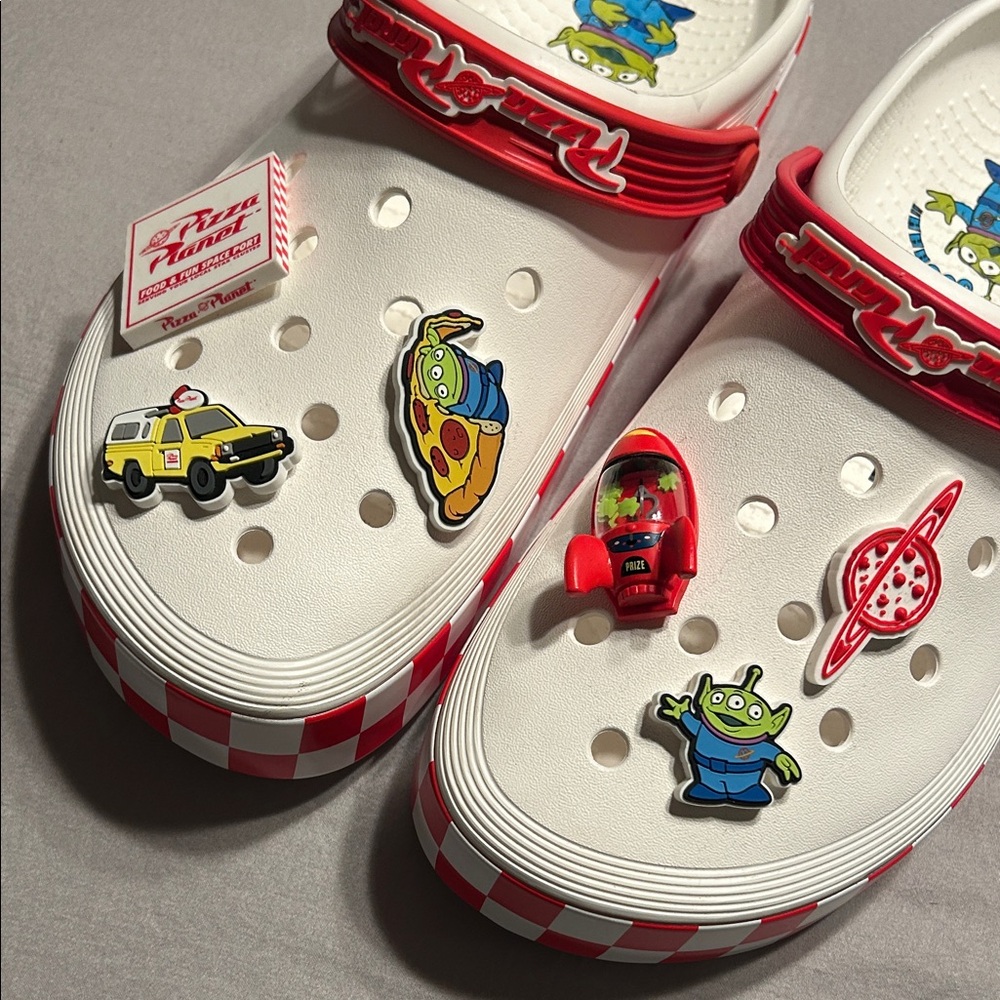 Men’s Crocs - Pizza Planet - Picture 5 of 5